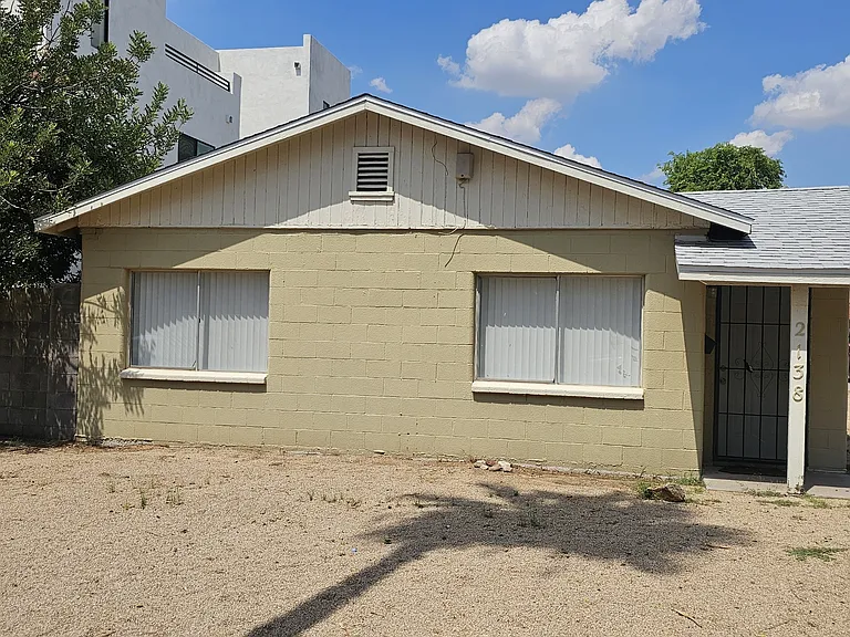 2138 E Turney Ave #A — Photo 1