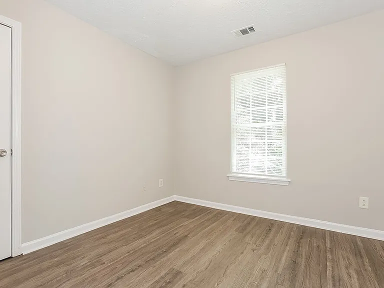 6125 Pineneedle Dr SW — Photo 11