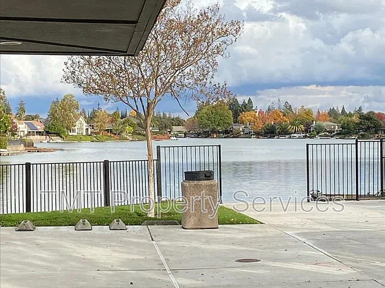 3591 Quail Lakes Dr #104 — Photo 3