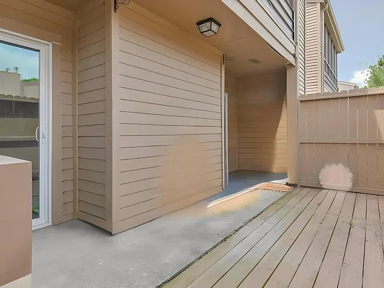 10555 Turtlewood Ct #2104 — Photo 2