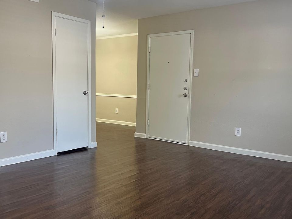 1st image of 1302 E Broadway St APT 119
