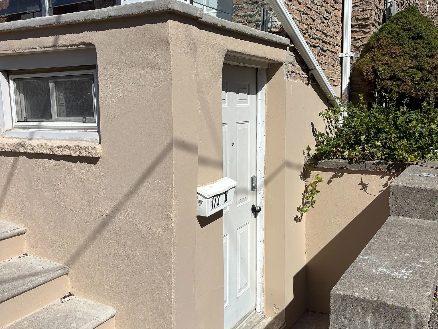 1 bed, $1,590 — Photo 2