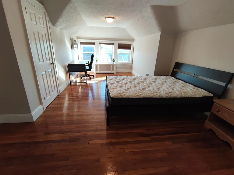 81 Columbus Ave #2 — Photo 20