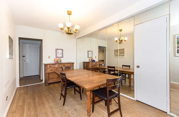 Sold by Re/Max In The City | media 28
