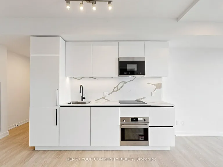 35 Parliament St #2504 — Photo 8