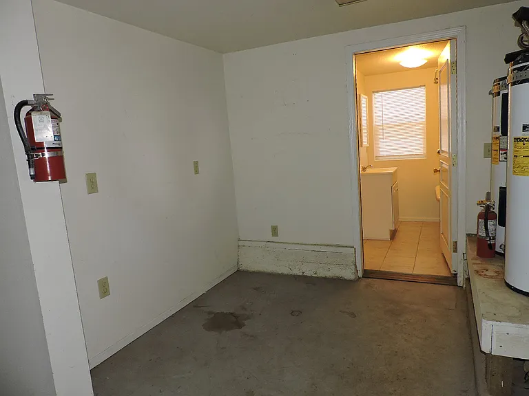 1221 F St #BASEMENT — Photo 14