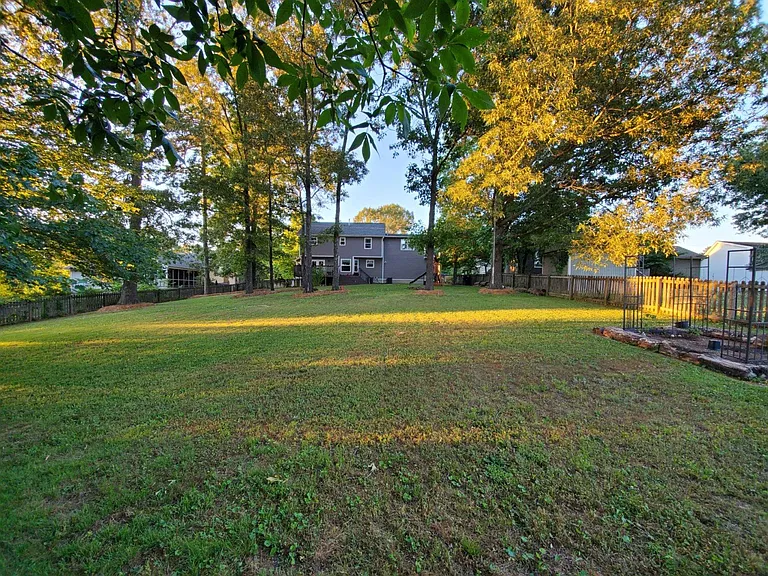 7214 Ridgestone Dr — Photo 31