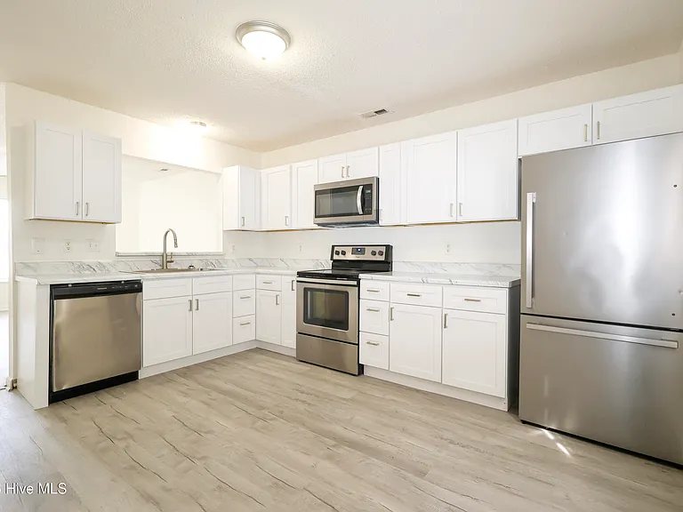 209 Mesa Ln — Photo 6