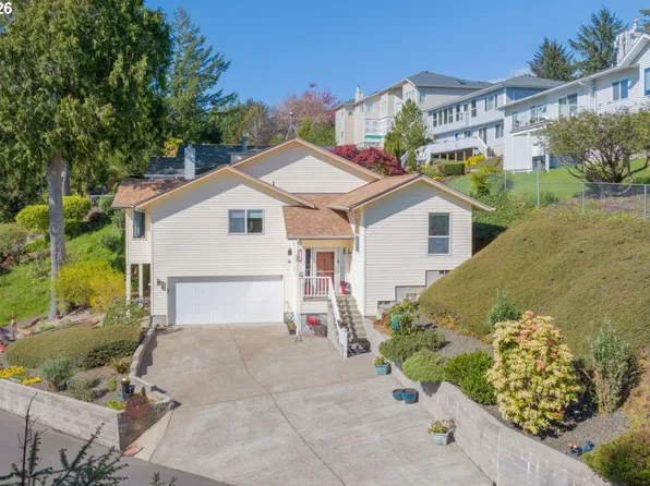 3520 Ocean View Dr, Florence, OR 97439