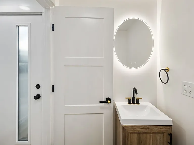 5945 Fauntleroy Way SW #A — Photo 18