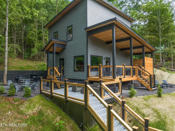 1517 Silver Poplar Ln, Sevierville, TN 37876