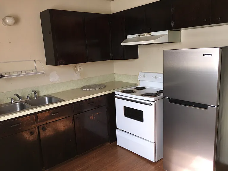 127 Raffet St #127 — Photo 8