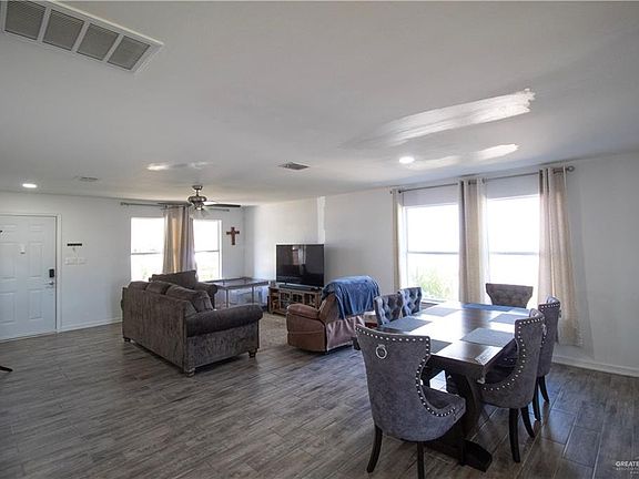 3rd image of 1307 Rio Grande St