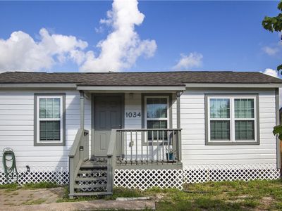 1034 S 10th St, Aransas Pass, TX, 78336
