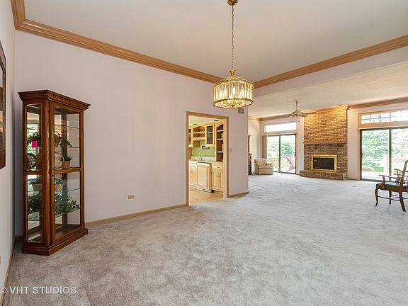2nd image of 9391 Fox Run Cir #37A