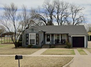 814 W Harrison St, Memphis, TX 79245