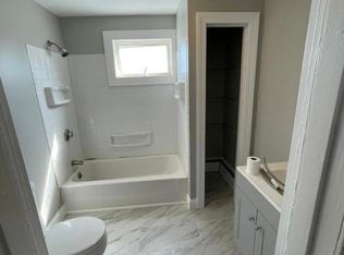 390 Weeden St APT 2, Pawtucket, RI 02860