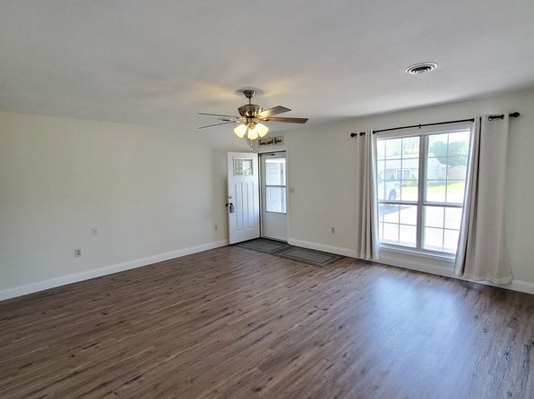 208 Wildwood Rdg