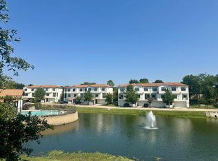 Carriage Townhomes on the Lake II, Garland, TX 75040