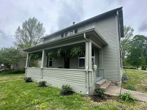 425 Nebraska Ave, Holton, KS 66436