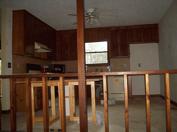4th image of 754 Cedar Creek Way