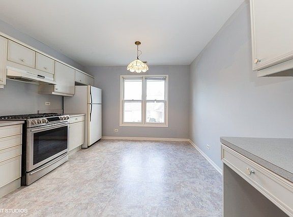 3rd image of 787 Regina Ct #787
