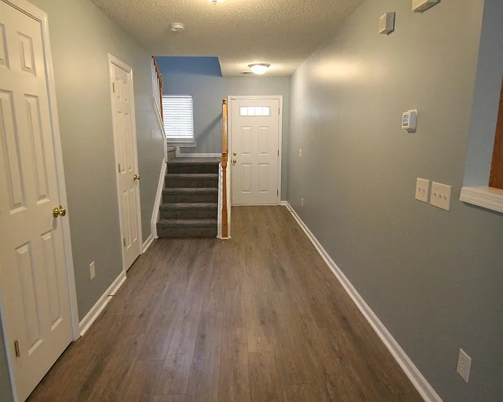 1364 Walnut Hill Dr — Photo 12