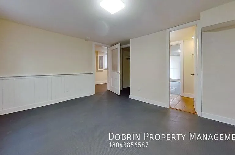 505 W Marshall St — Photo 9