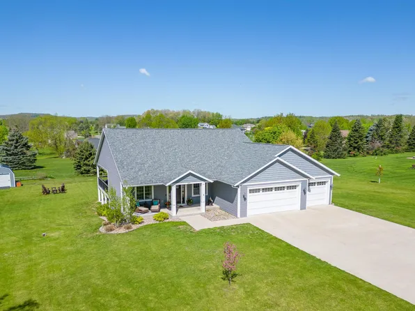 9925 Ellsworth Rd, Tomah, WI 54660