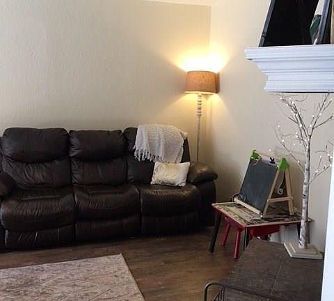 3rd image of 534 Essex Pl