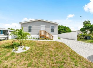 6989 SE Ridgeway Ter, Hobe Sound, FL 33455