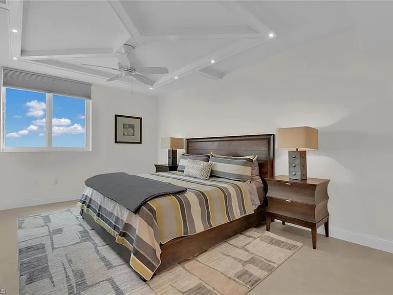 7515 Pelican Bay Blvd #17D — Photo 29