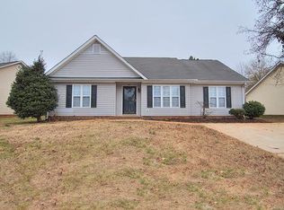 5915 Country Walk Dr, Charlotte, NC 28212