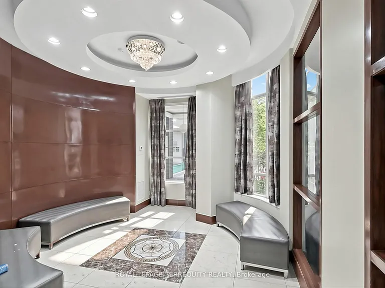 310 Burnhamthorpe Rd W #2810 — Photo 7