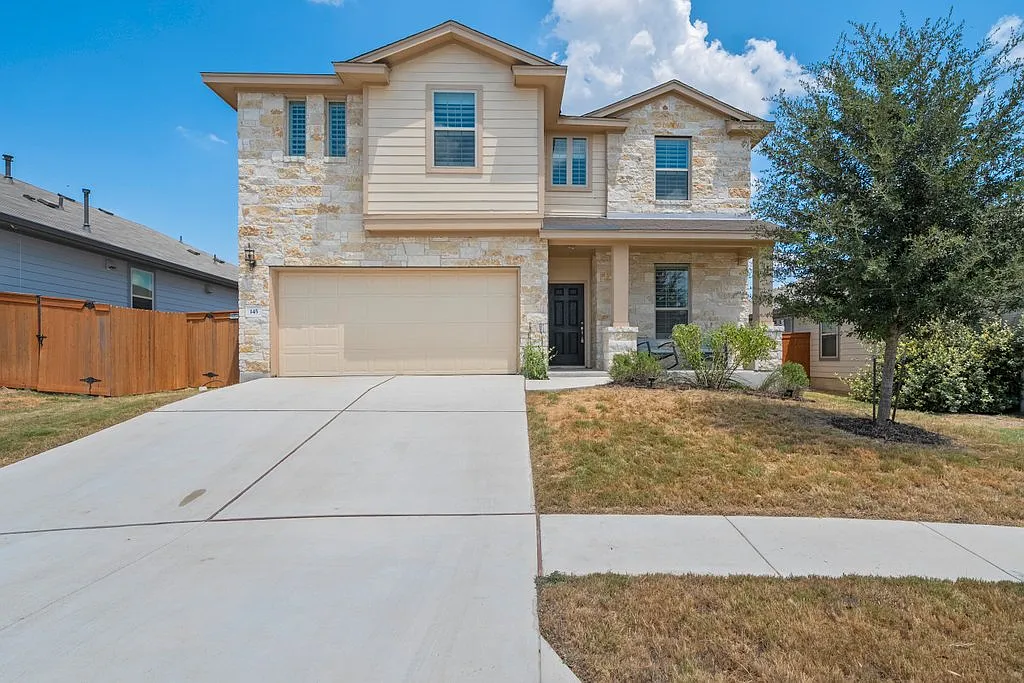 3 bed, 2150 sqft, $1,900 — Photo 1