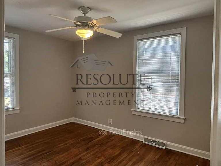 321 E Church St — Photo 7