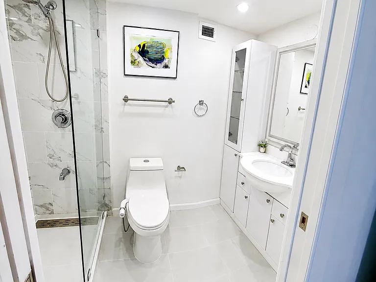 2655 Collins Ave #2306 — Photo 11