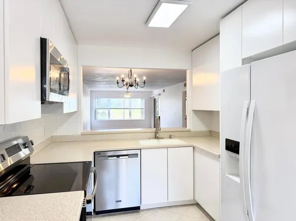 4745 Lucerne Lakes Boulevard #102, Lake Worth, FL 33467