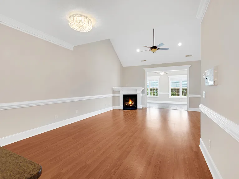 2400 Dovedale Ct #B — Photo 37