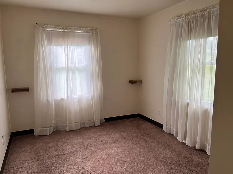 539 1/2 Scott Ridge Rd — Photo 10