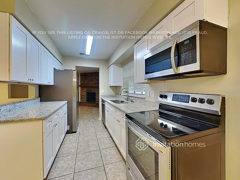 3801 Dovehollow Dr — Photo 7