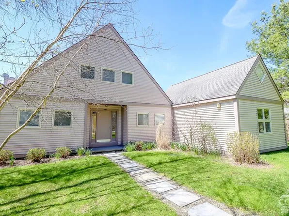 281 Arcadia Drive, Ancram, NY 12503