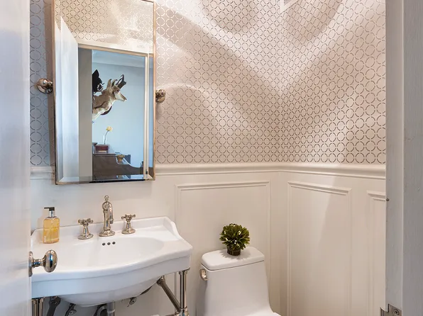 61 West 62nd Street image 6 of 7