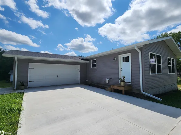 230 W Clay St, Osceola, IA 50213