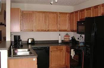 4th image of 559 Greenwood Park Way