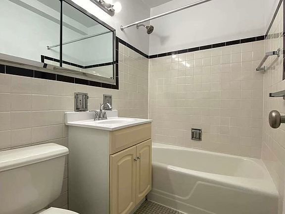 5th image of 342 E 67th St #502