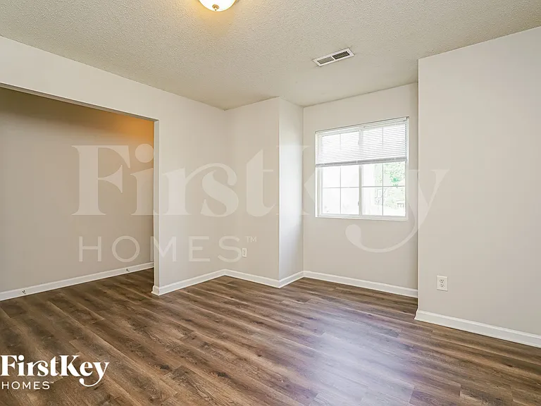 2645 Ninfield Dr — Photo 5