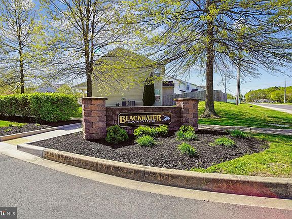 3rd image of 1672 Terrapin Cir