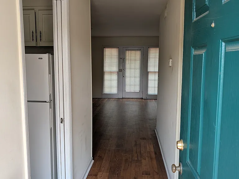 4705 20th Ave #6 — Photo 1