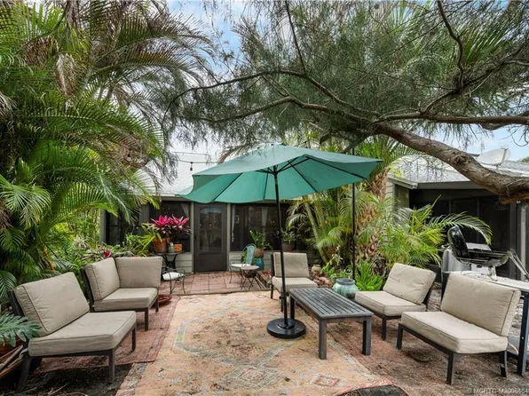 3293 NE Holly Creek Dr, Jensen Beach, FL 34957